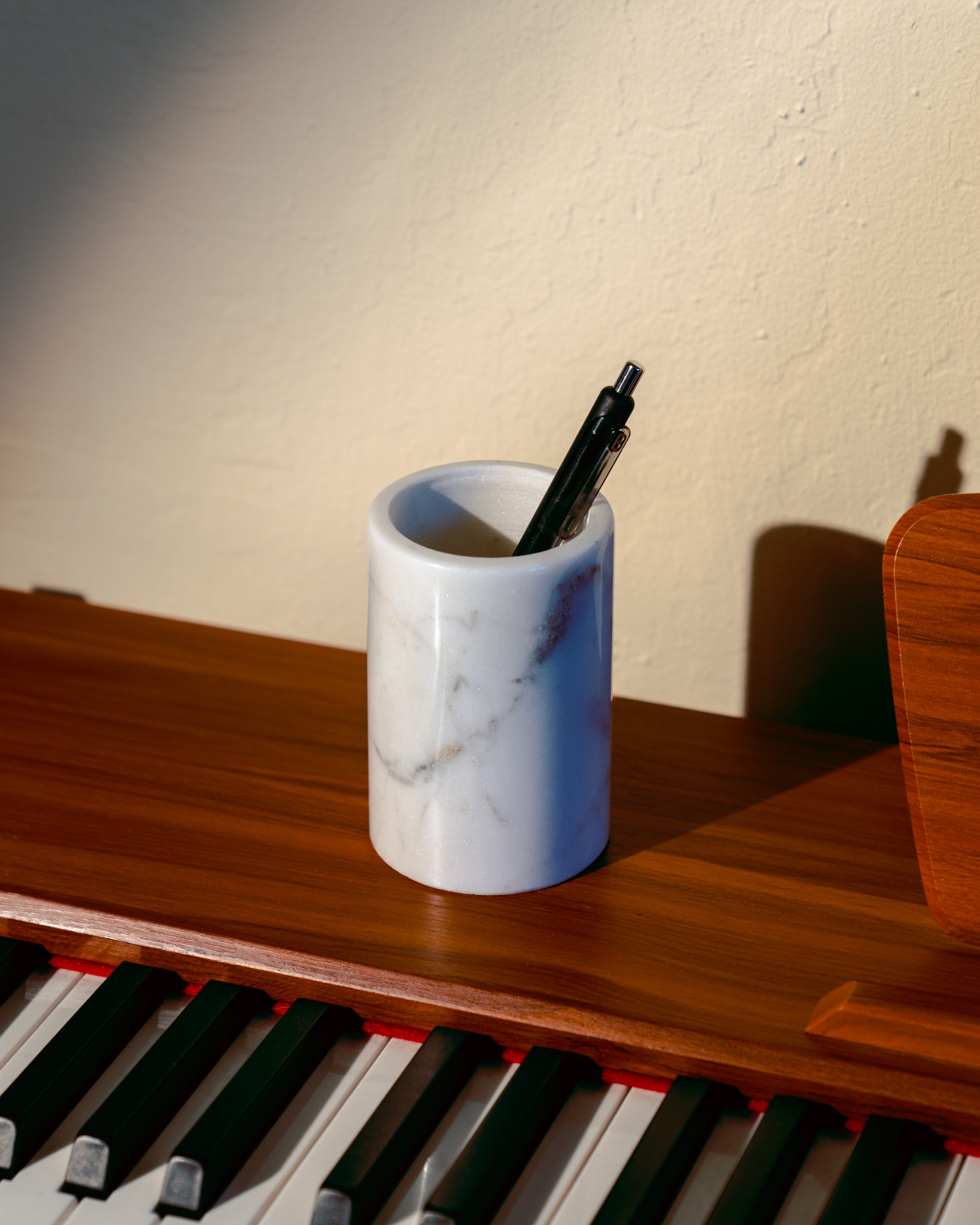 The DioryLuxe Workspace Essential - Pen Holder